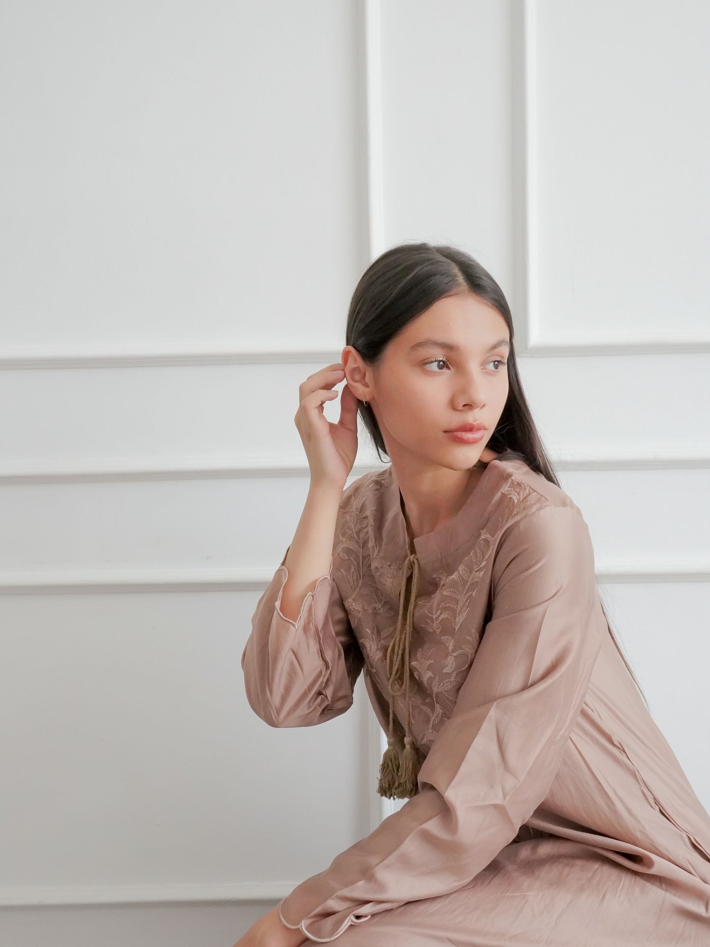 Amelia Abaya