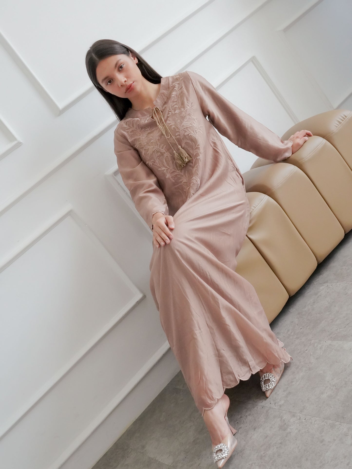 Amelia Abaya
